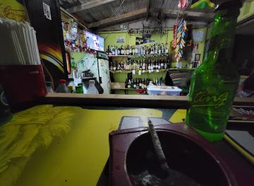 saint-kitts-and-nevis/saint-george-basseterre-parish/bar/inon-s-beach-bar