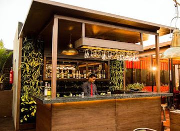 india/vadodara/old-city/bar/kdk-s-sky-dine