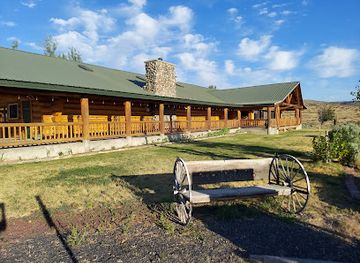 oregon/harney-basin/bar/bosch-s-big-bear-rv-park-and-campground