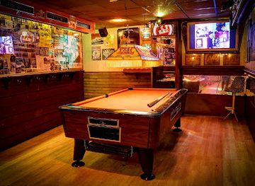 spain/asturias/bar/savoy-club