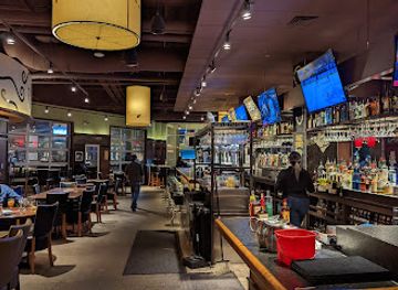 arizona/phoenix/glendale/bar/bar-louie-westgate-entertainment-district