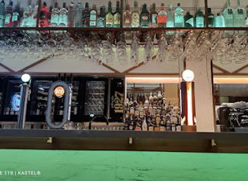 portugal/nazare/bar/plaza-pub