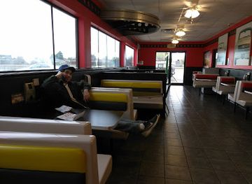 oklahoma/wichita-mountains-wildlife-refuge/bar/sonic-drive-in