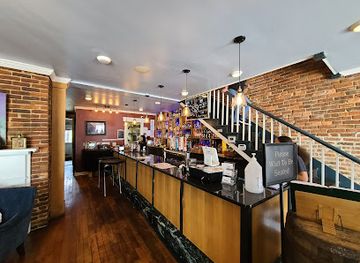 kentucky/frankfort/bar/bourbon-on-main