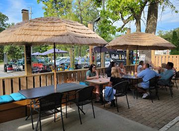 ohio/southeast-ohio/bar/huli-huli-tiki-lounge