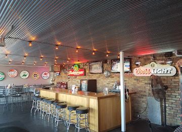 illinois/quad-cities/bar/the-filling-station
