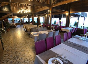 turkiye/trabzon/yomra/bar/kumsal-restaurant