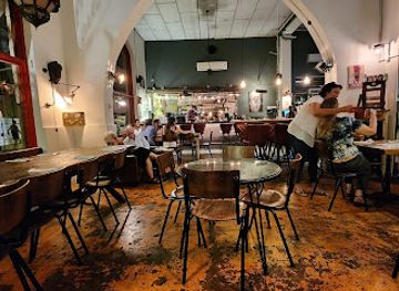 israel/jaffa/ajami/bar/par-derriere