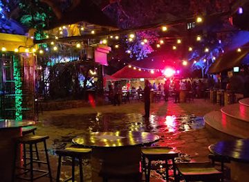 uganda/kampala/nakasero/bar/rock-garden-cafe