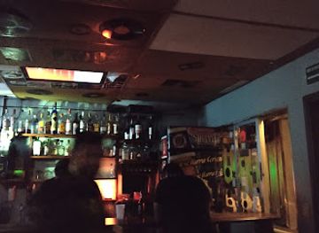 honduras/central-highlands/bar/glenn-s-pub-pizza