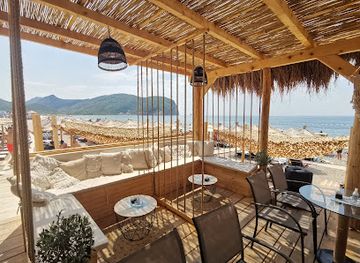 montenegro/brda/bar/nazare-beach-bar