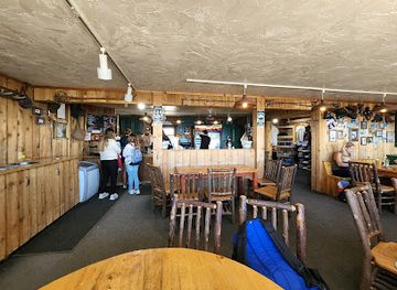 wyoming/grand-teton-national-park/bar/corbet-s-cabin-top-of-the-world-waffles