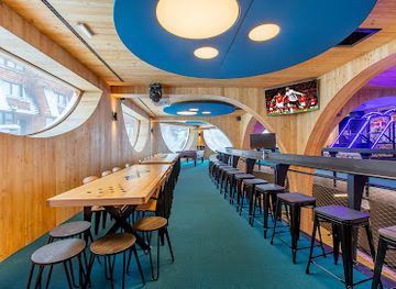 france/avoriaz/bar/le-strike-roc-avoriaz-bowling