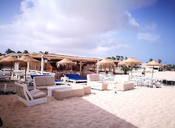 cabo-verde/santa-maria-beach/bar/bar-da-praia