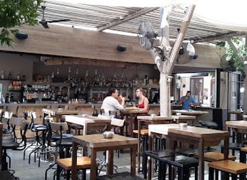 greece/heraklion/old-town/bar/xalavro-open-bar