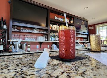 michigan/charlevoix/bar/shanahan-s-pub