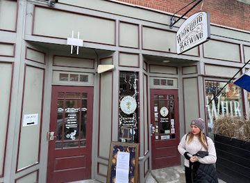 vermont/molly-falls-state-park/bar/whirligig-brewing-bistro