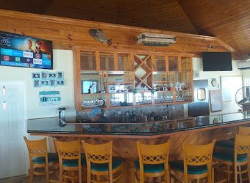 the-bahamas/inagua/bar/lighthouse-restaurant-bar-grill