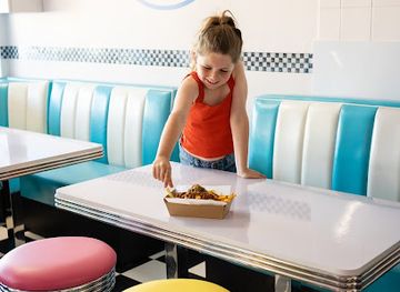 australia/eyre-peninsula/bar/lola-s-burgers-shakes