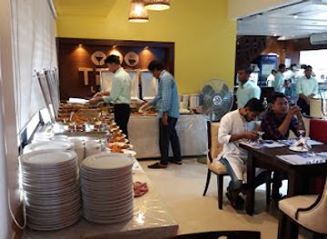 bangladesh/chittagong-division/bar/ten-11-lounge