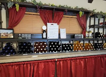 indiana/brown-county-state-park/bar/cedar-creek-wine-tasting