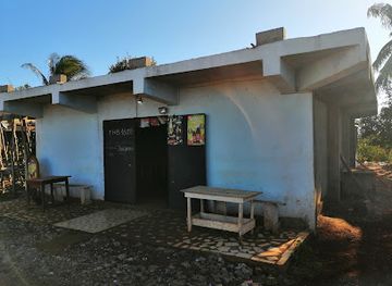 madagascar/antsiranana/bar/bar-sava