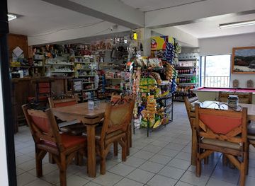 puerto-rico/la-cordillera-central/bar/el-resuelve