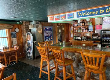 michigan/upper-peninsula/bar/snows-bar-and-grill