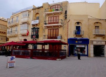 malta/gozo-citadel/bar/kafe-san-gorg