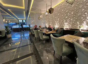PROTEINK LOUNGE