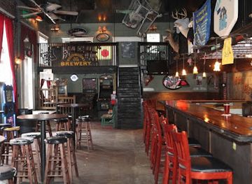 south-carolina/charleston-area-beaches/bar/burns-alley-tavern