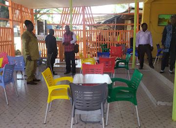 cameroon/edea/bar/aux-champs-elysees