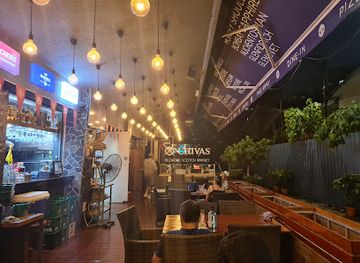 singapore/katong/bar/the-tipsy-cow