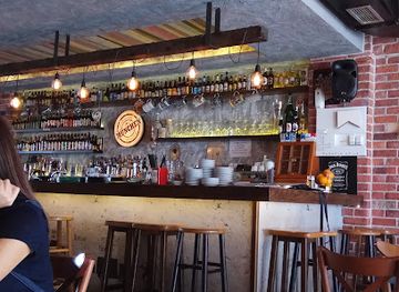 montenegro/zeta-plain/bar/munchen-bierhaus-pub-munchen