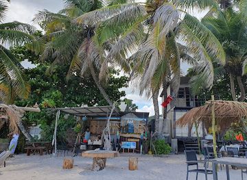 seychelles/ile-moyenne/bar/royal-bay-beach-club