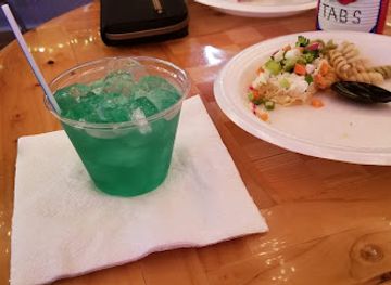 north-dakota/lake-sakakawea/bar/main-bar-lounge