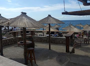 Tropski Bar