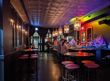 illinois/chicagoland/bar/love-street