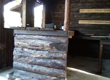 the-bahamas/andros/bar/the-bush-village-at-charlie-s-blue-hole