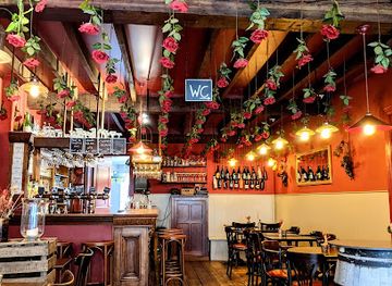 belgium/bruges/minnewater/bar/cafe-rose-red