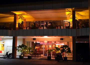 philippines/caraga/bar/boy-s-bar-and-wine-room