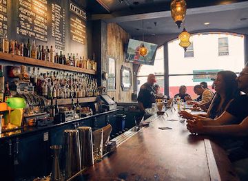 california/san-francisco/north-beach/bar/the-showdown