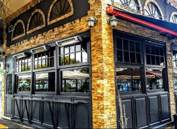 RETRO MUSIC BAR