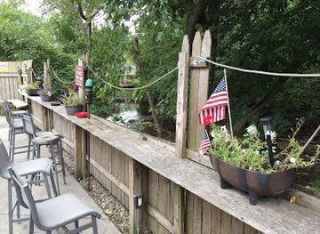 illinois/matthiessen-state-park/bar/red-s-city-limits-clarks-run-campground