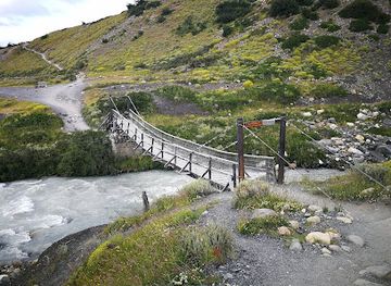 argentina/torres-del-paine-national-park/bar/refugio-las-torres-camp-norte