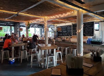 south-carolina/folly-beach/bar/lowlife-bar