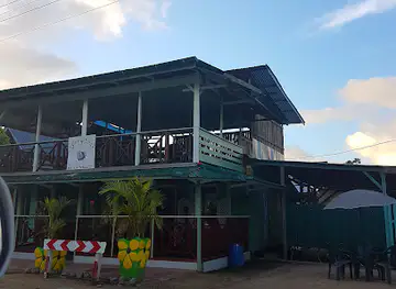 GEORGETINA'S BAR & RESTAURANT
