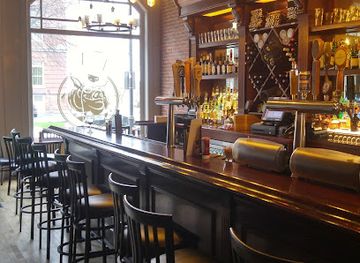 maine/waterville/bar/the-proper-pig