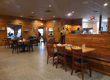 tennessee/great-smoky-mountains-national-park/bar/ole-red