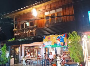 thailand/mae-hong-son/bar/the-bottle-cat-s-whiskers